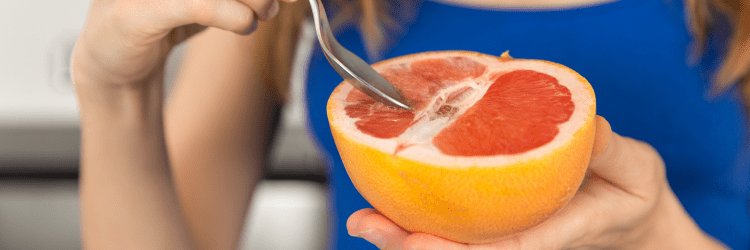 Dieta grejpfrutowa - na czym polega i jakie przynosi efekty?